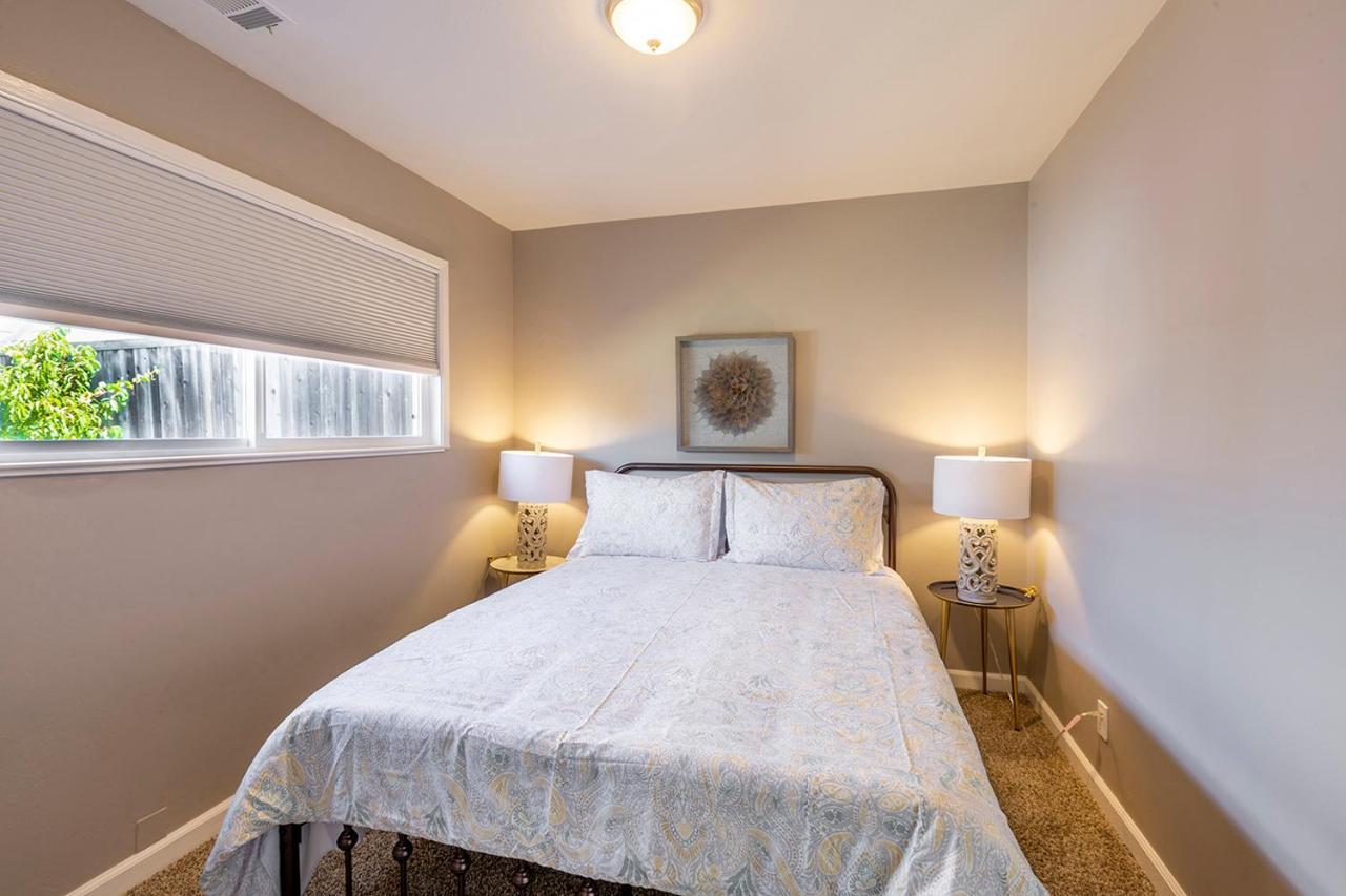 @ Marbella Lane Seaside Retreat, Walk To The Beach ฮาล์ฟมูนเบย์ ภายนอก รูปภาพ